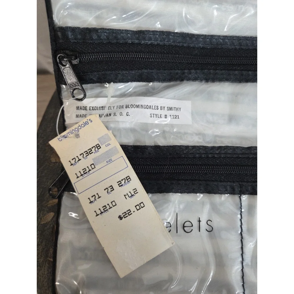 Bloomingdale's Bloomies Logo Black White Vintage Plastic Travel Jewerly Case NOS